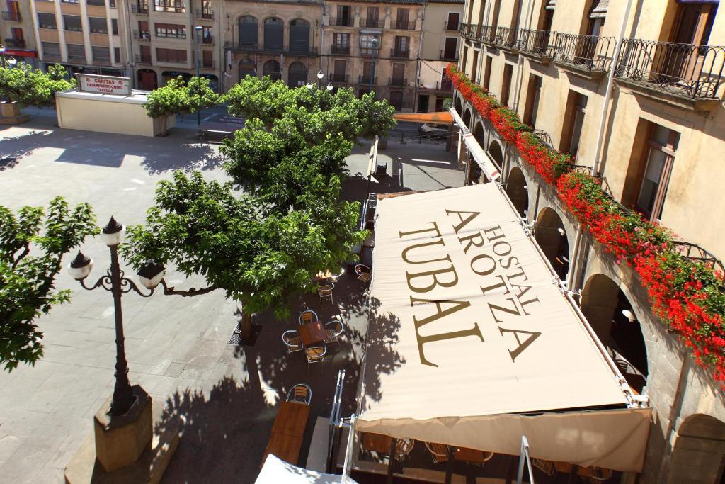 Hostal Arotza Tafalla Exterior photo